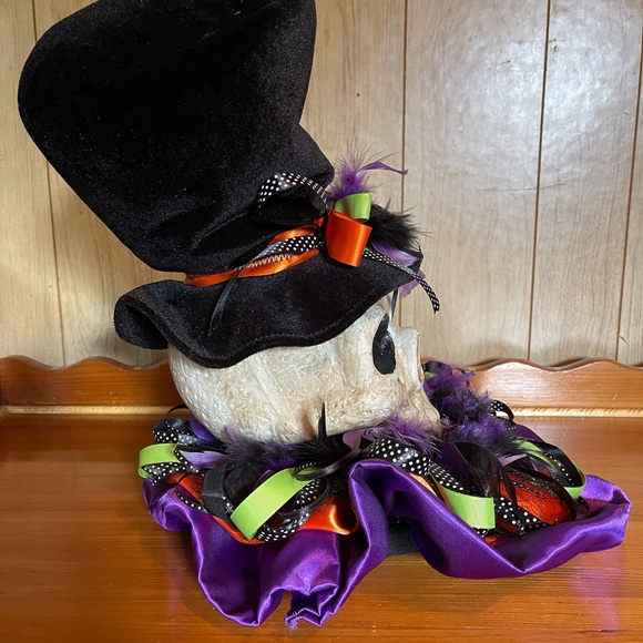 Eccentric colourful vintage Halloween scull table centrepiece display decoration - Picture 5 of 9